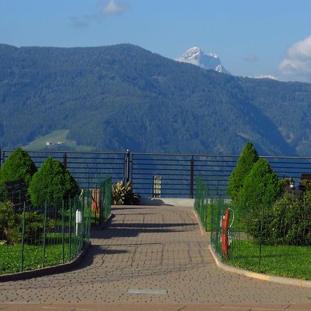 Hotel Amaten ブルーニコ エクステリア 写真