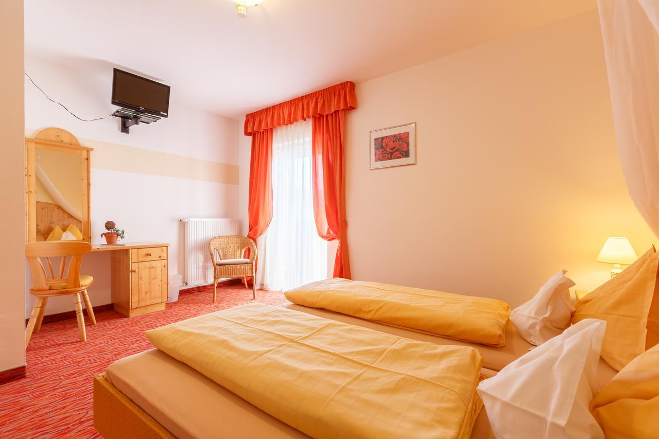 Hotel Amaten ブルーニコ エクステリア 写真