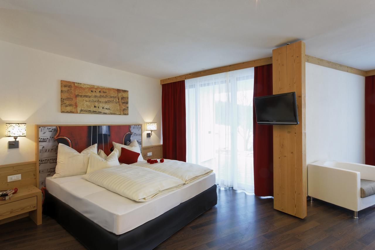 Hotel Amaten ブルーニコ エクステリア 写真